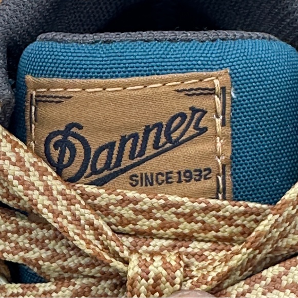 Danner Jag Distressed Hiking Boot. Size 7 - Picture 8 of 11